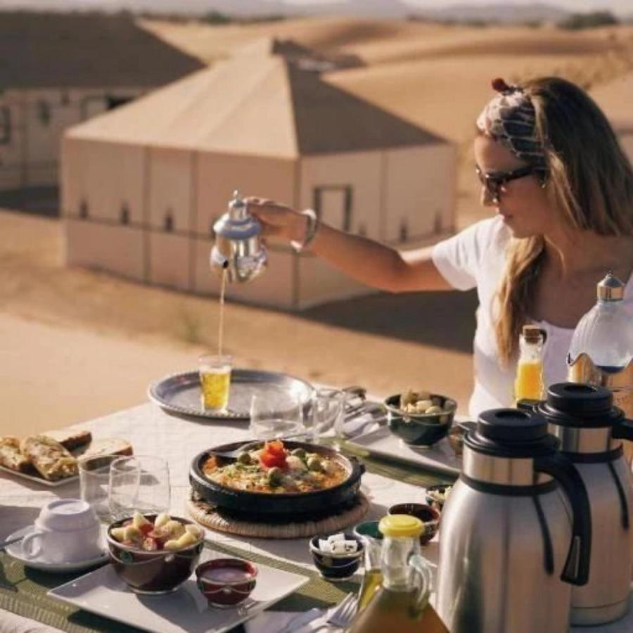 Overnight Luxury Camp メルズーガ エクステリア 写真